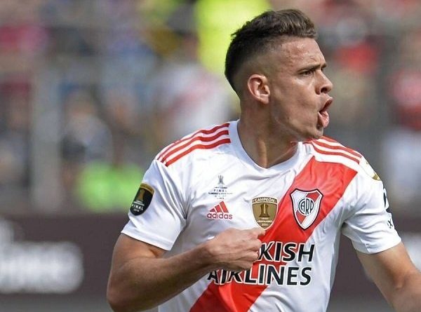 Inter Milan dan Cagliari Bersatu Demi Datangkan Rafael Santos Borre