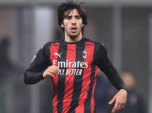 AC Milan Selangkah Lagi Rampungkan Transfer Permanen Sandro Tonali