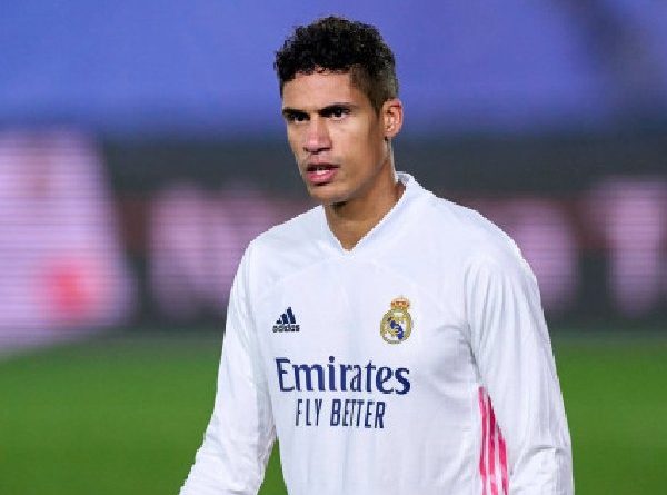 Andros Townsend: Raphael Varane Bisa Bawa MU ke Level yang Lebih Tinggi