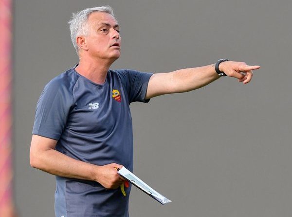 Dari Southgate Hingga Beberapa Pemain Inggris Kena Semprot Jose Mourinho