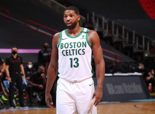 Sacramento Kings Sukses Dapatkan Jasa Tristan Thompson