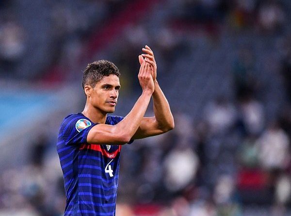 Transfer Raphael Varane ke Manchester United Selesai