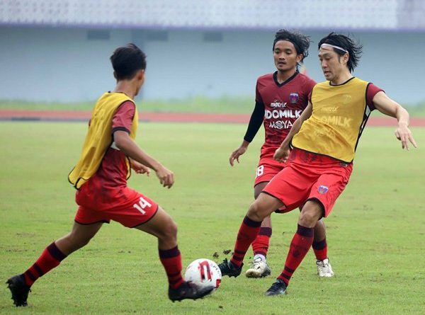 Widodo Ingatkan Skuat Persita Untuk Tidak Jemawa Hadapi Persipura