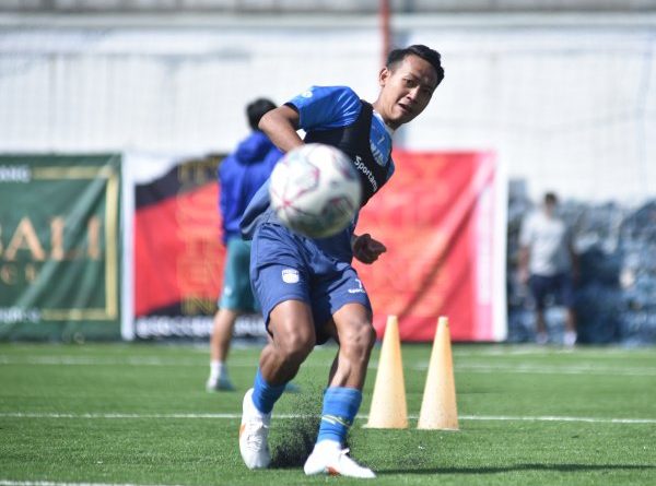 Beckham Optimis Persib Tancap Gas di Liga Meski Persiapan Minim