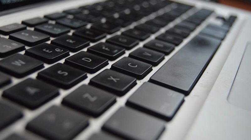 12 Cara Perbaiki Keyboard Laptop Yang Bisa Kamu Lakukan