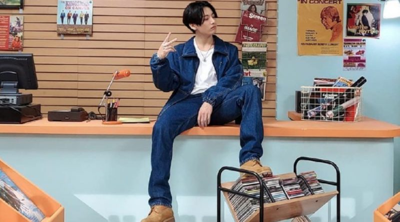 Gegara Jungkook BTS Lakuin Ini