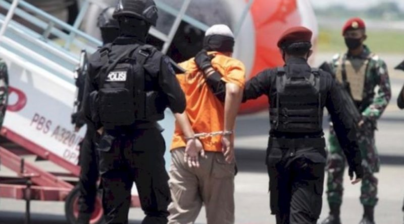 Densus 88 Tangkap 17 Tersangka Terorisme Tiga dari Sumut