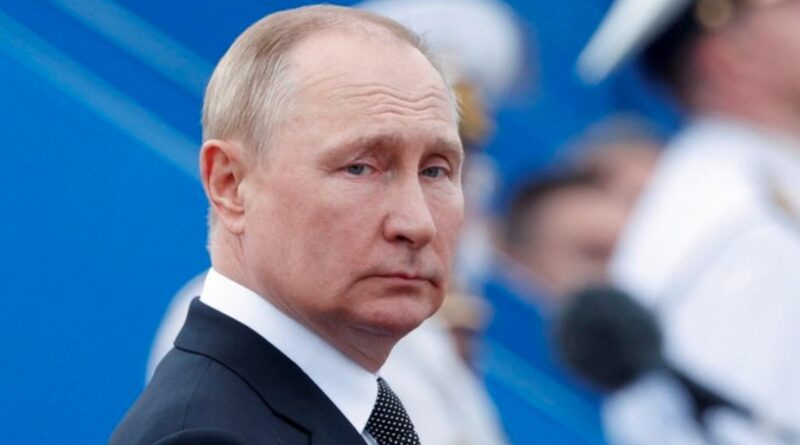 Putin Umumkan Darurat Militer