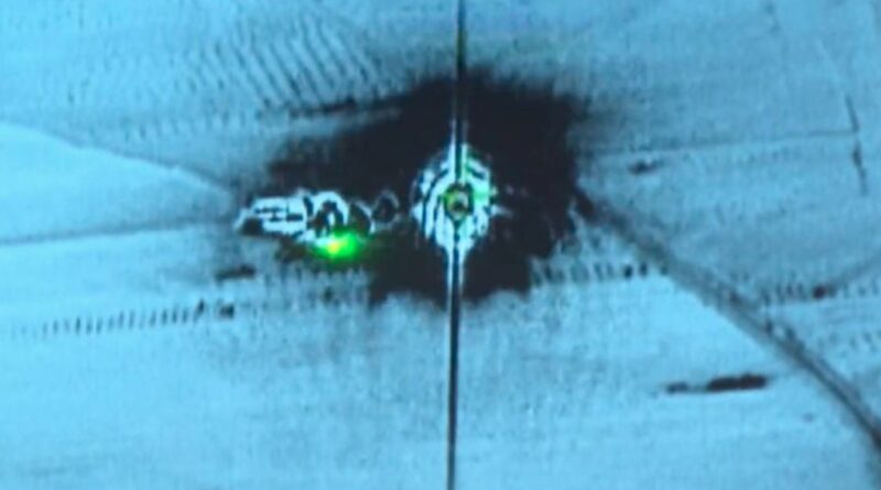 Rudal Hajar Pangkalan Militer AS