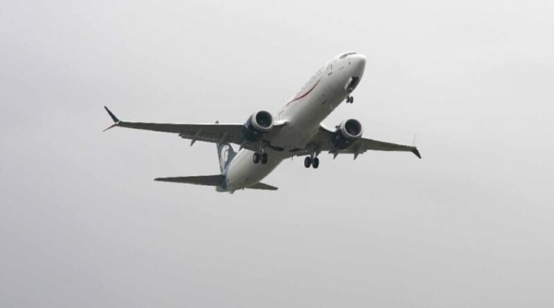 Boeing 737 200 Tergelincir di Timika