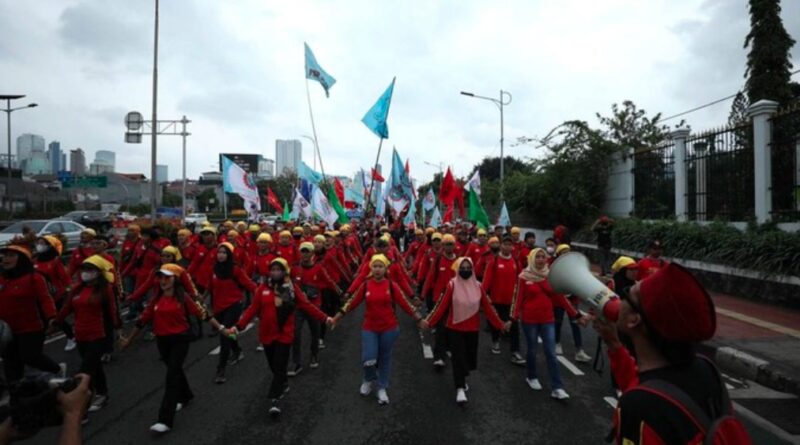 50 Ribu Buruh Turun Gunung Peringati May Day