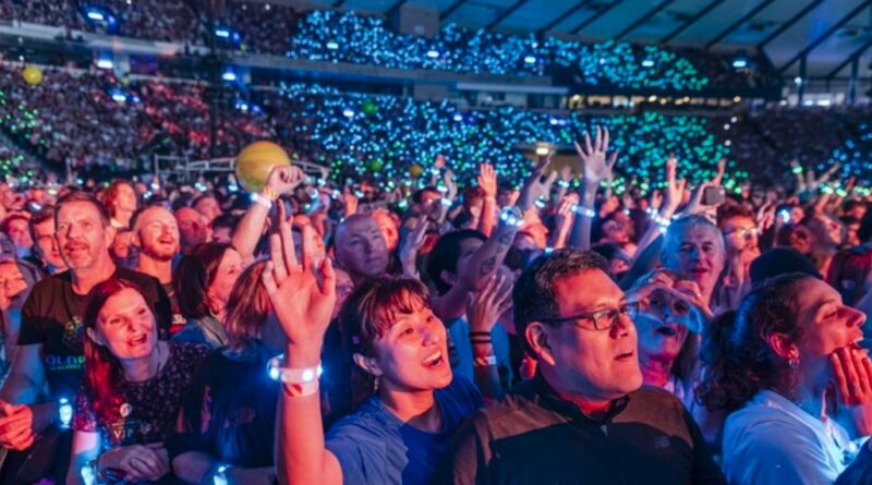 Gelang Coldplay Dirancang oleh Pembuat Sex Toy