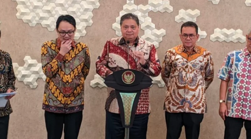 Kronologi Pemerintahan Jokowi Bongkar Pasang Aturan Impor