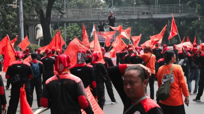 Jutaan Buruh Mau Mogok Massal di Bulan Depan