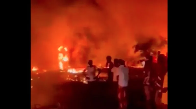 Truk Tangki BBM Meledak dan Terbakar