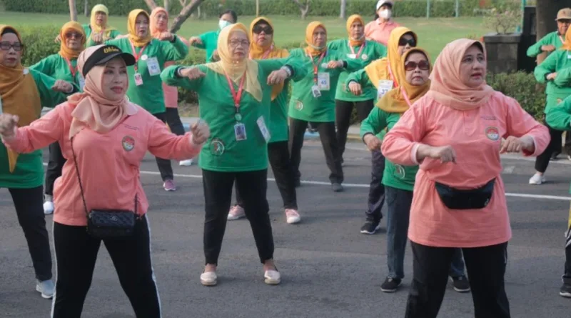 Menjaga Kesehatan Tubuh Di Usia Lansia