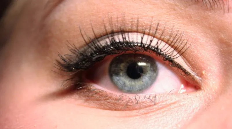 Penjelasan Ilmiah Tentang Mata Berkedut