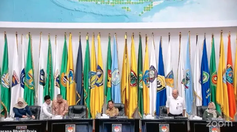 Menteri Tito Kasih Peringatan Keras ke Pemda Soal Arus Mudik 2025