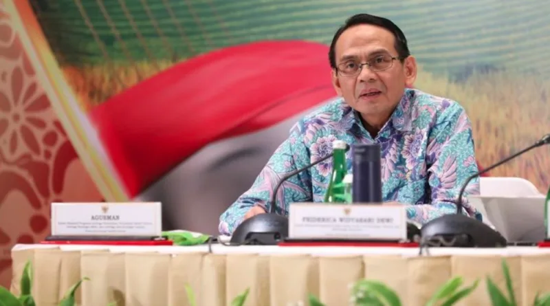 Bos OJK Ungkap Ada 4 Multifinance & 10 Pinjol Modal Cekak