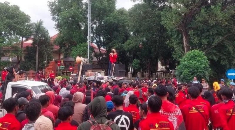 PT Yihong PHK 1.126 Buruh Gegara Mogok Kerja